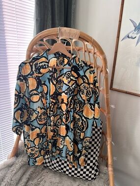 Zara button up shirt / size M